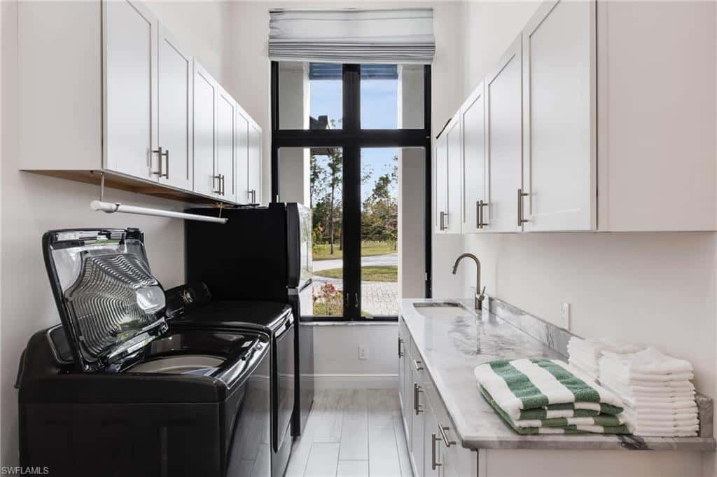 6423 Livingston Woods Ln, Naples, photo 17