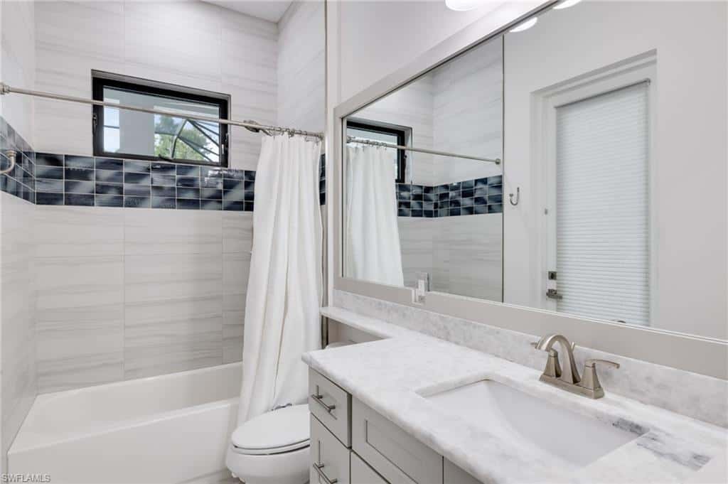 6423 Livingston Woods Ln, Naples, photo 12