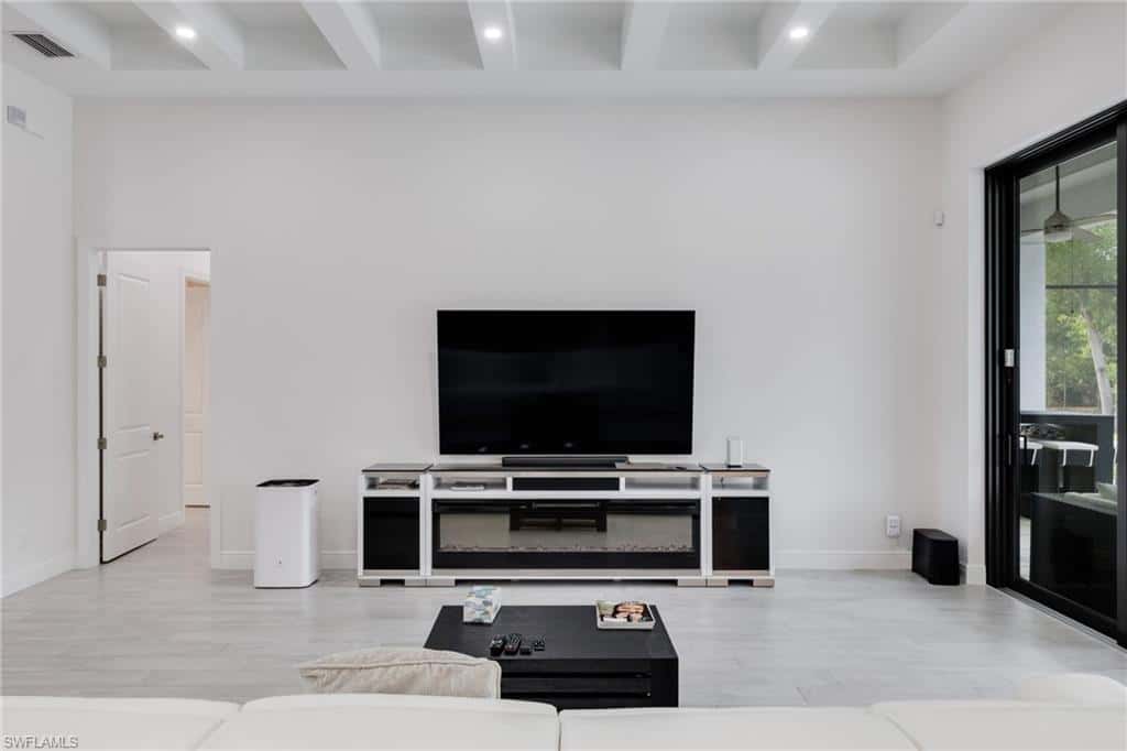6423 Livingston Woods Ln, Naples, photo 9