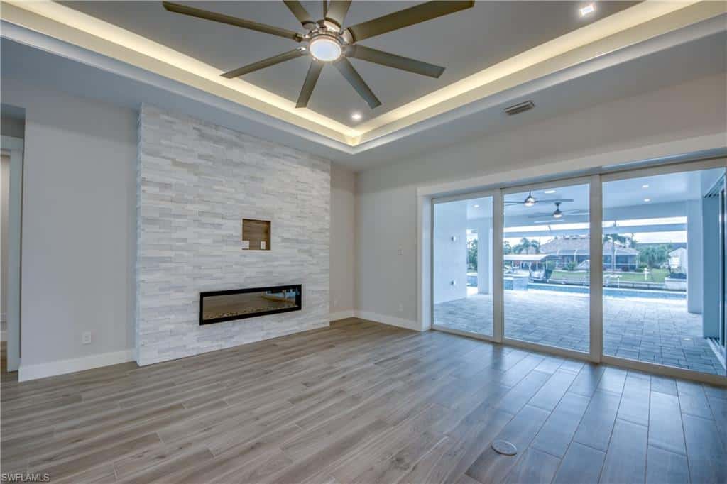 5125 Avalon Dr, Cape Coral, photo 6