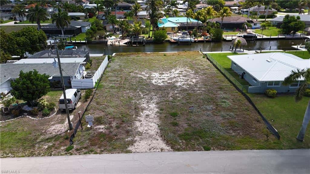 5125 Avalon Dr, Cape Coral, photo 4