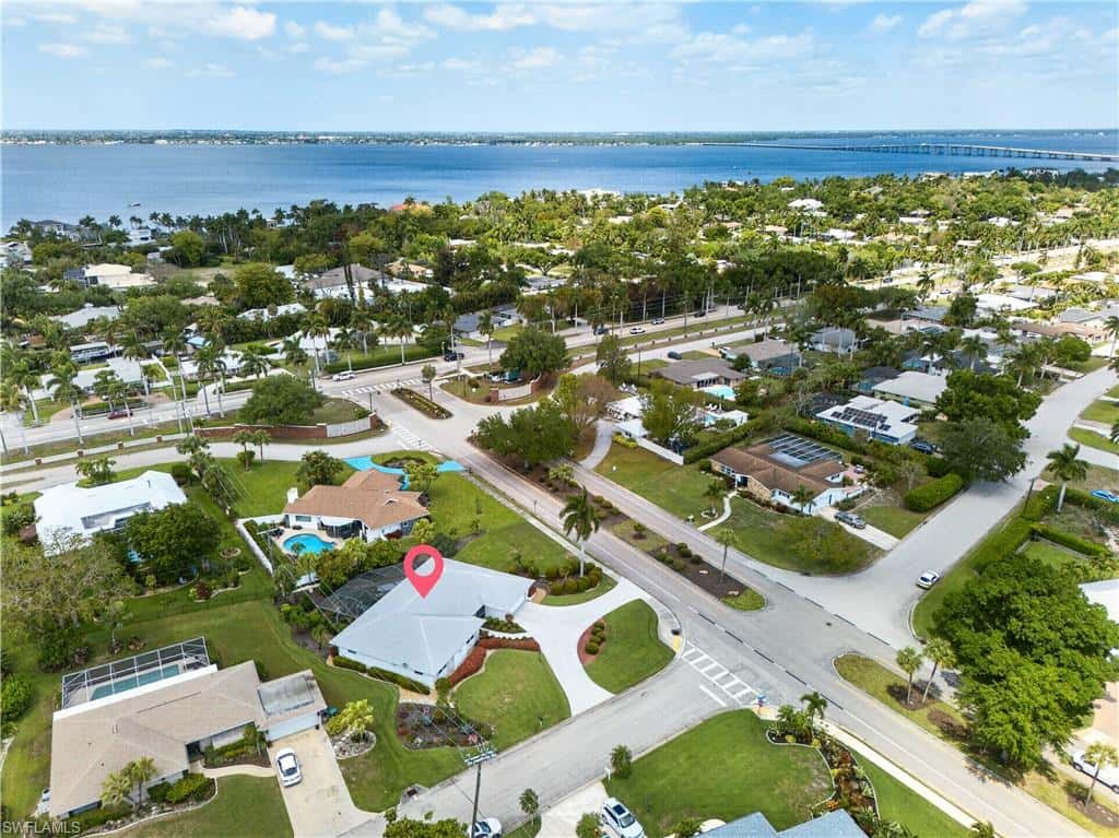 5148 Fairfield Dr, Fort Myers, photo 4