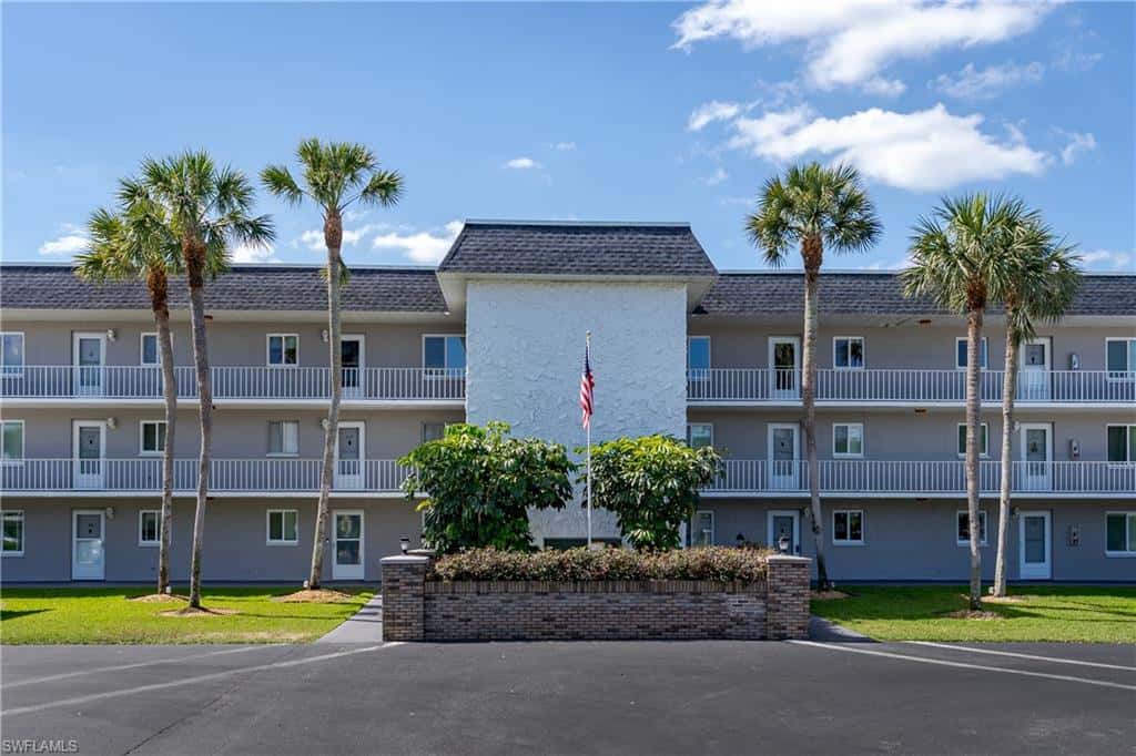 5515 Rattlesnake Hammock Rd #205, Naples, photo 48