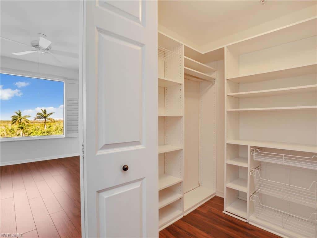 1001 Arbor Lake Dr #307, Naples, photo 7
