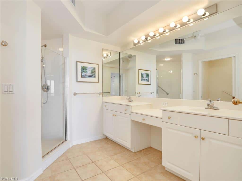 1001 Arbor Lake Dr #307, Naples, photo 9