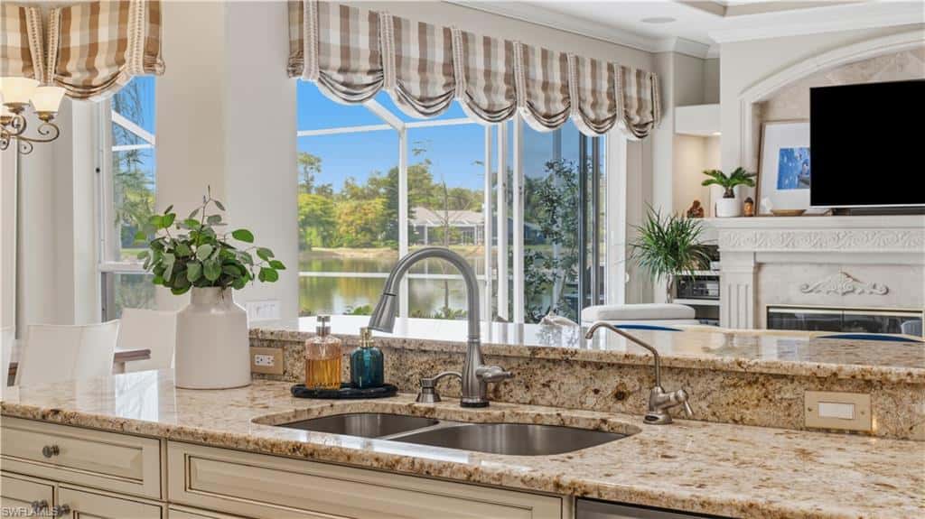 7661 Knightwing Cir, Fort Myers, photo 17