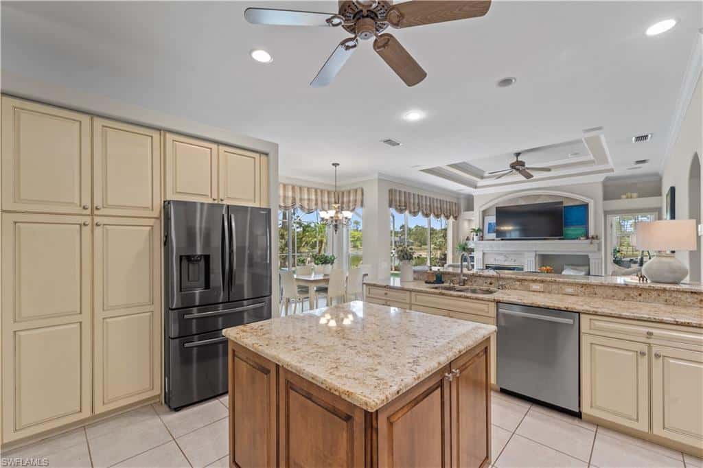 7661 Knightwing Cir, Fort Myers, photo 14