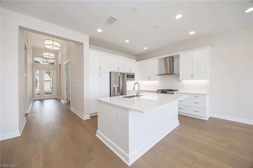 2550 Kingfisher Dr, Naples, photo 4