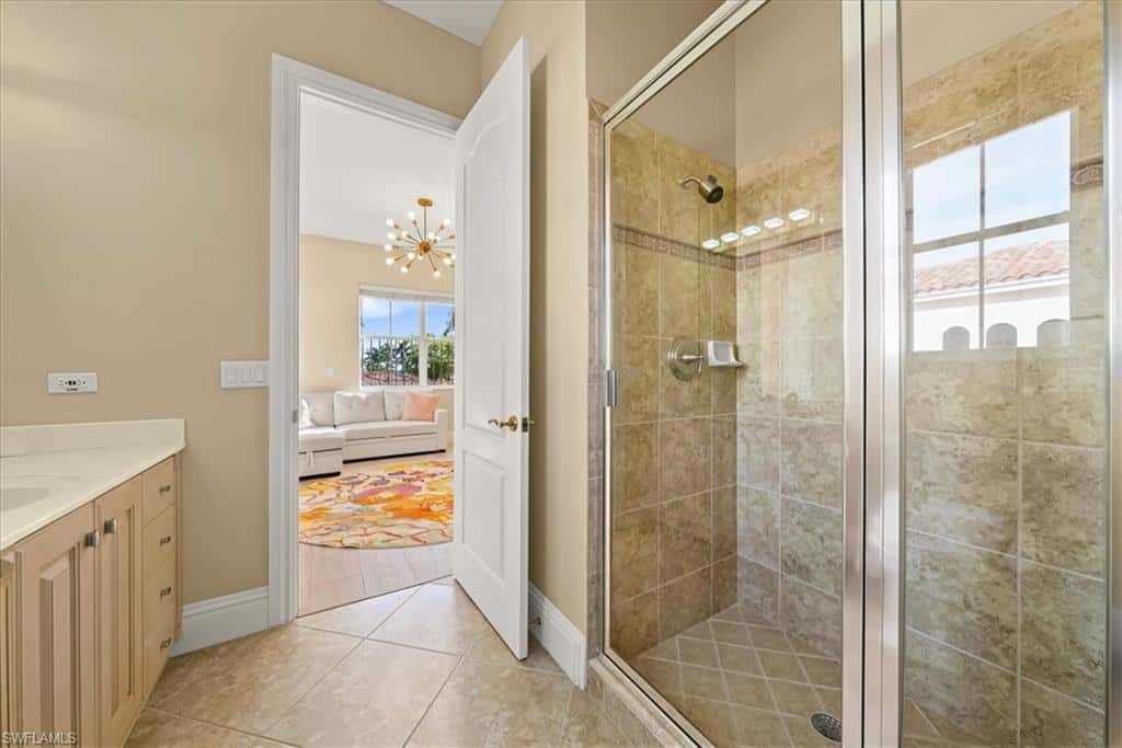 8593 Bellagio Dr, Naples, photo 27