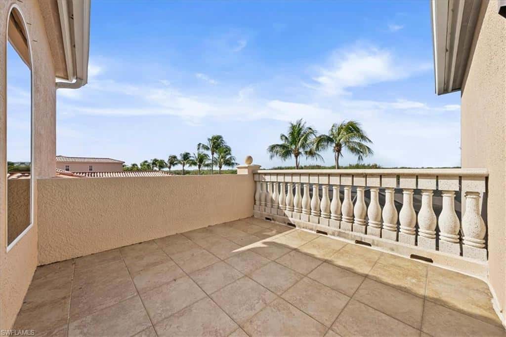 8593 Bellagio Dr, Naples, photo 28