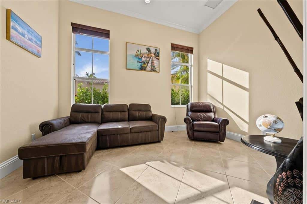 8593 Bellagio Dr, Naples, photo 24