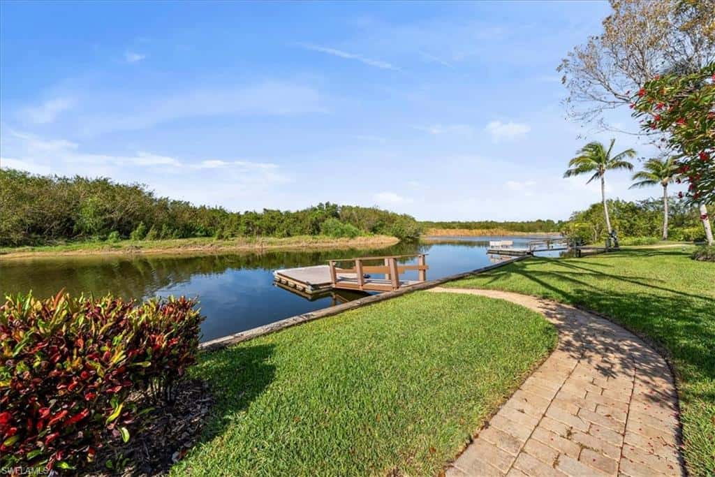 8593 Bellagio Dr, Naples, photo 41