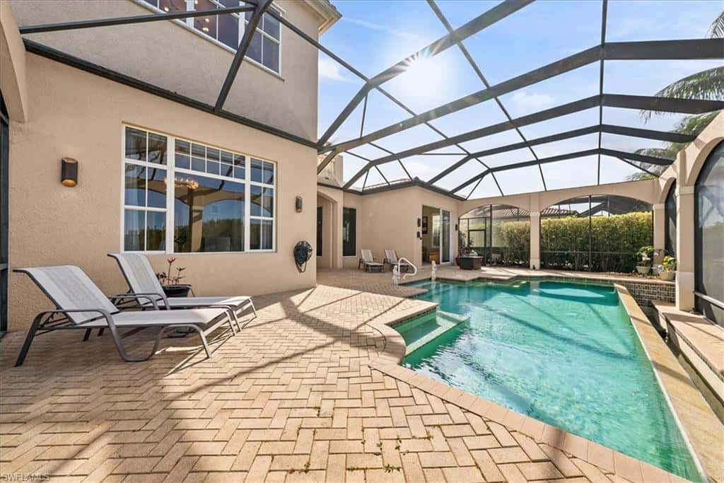 8593 Bellagio Dr, Naples, photo 37