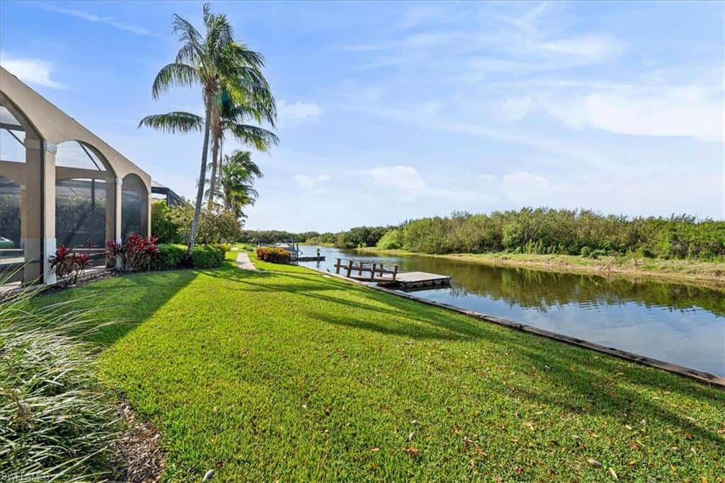 8593 Bellagio Dr, Naples, photo 40