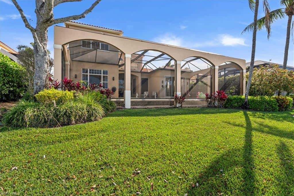 8593 Bellagio Dr, Naples, photo 39