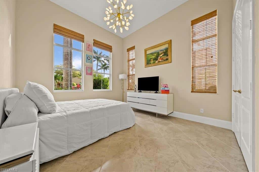 8593 Bellagio Dr, Naples, photo 21