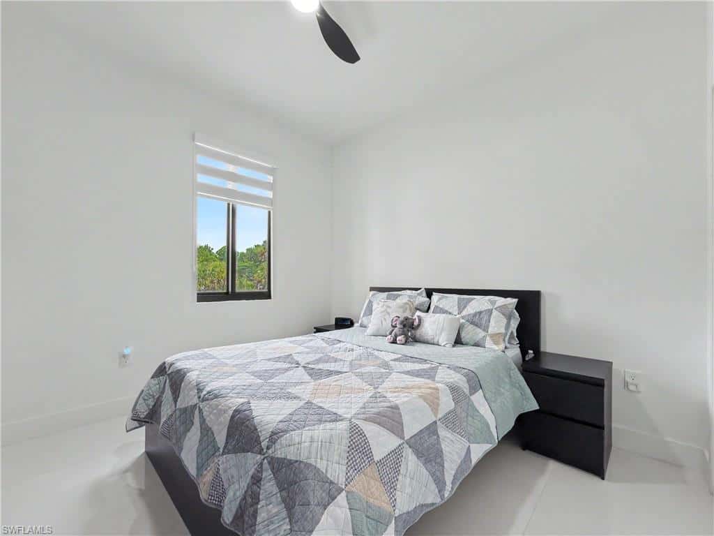 402 Thompson Ave, Lehigh Acres, photo 21