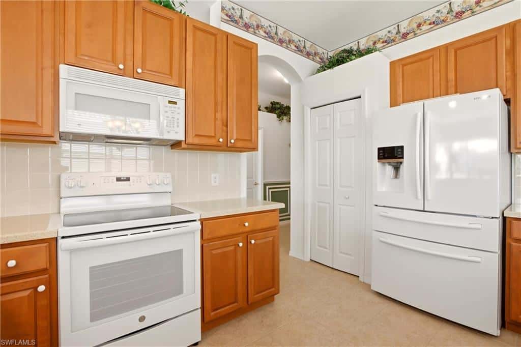 9221 Spanish Moss Way, Bonita Springs, photo 11