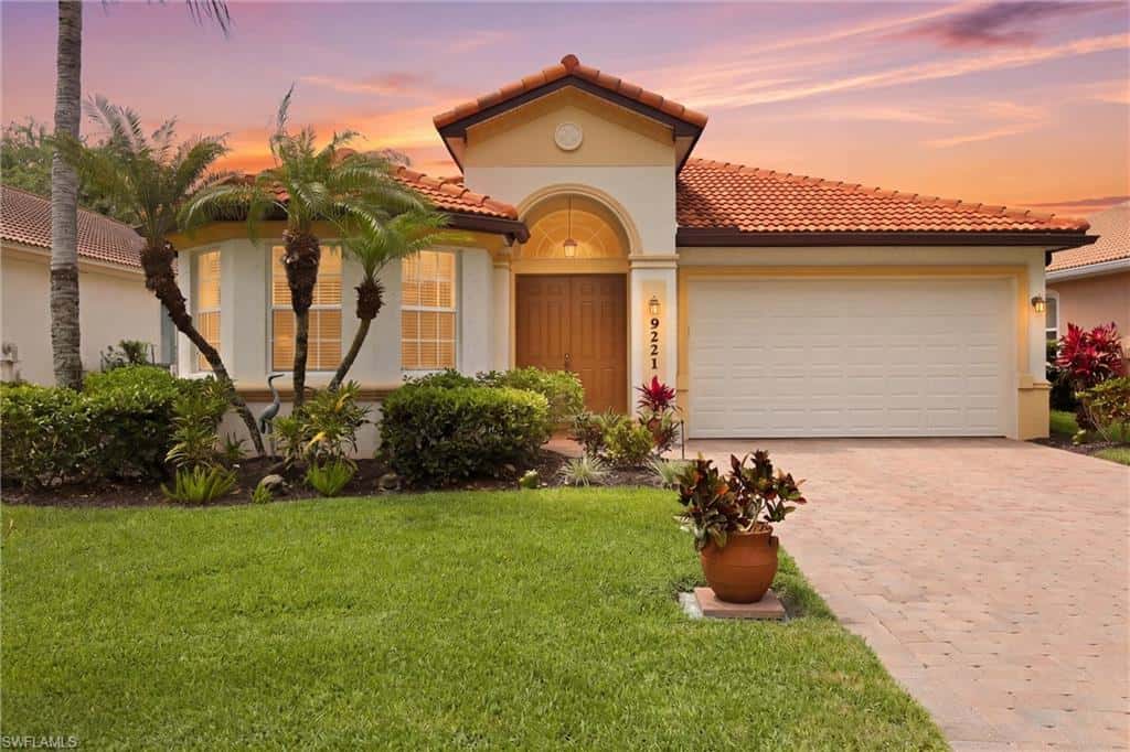 9221 Spanish Moss Way, Bonita Springs, photo 4