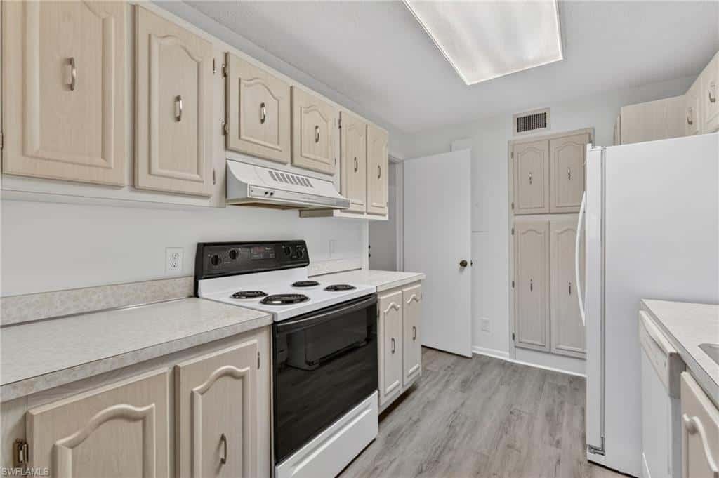 200 Pebble Beach Blvd #d103, Naples, photo 12