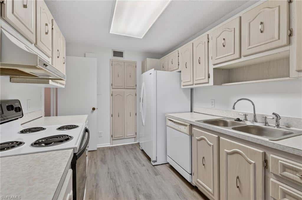 200 Pebble Beach Blvd #d103, Naples, photo 11