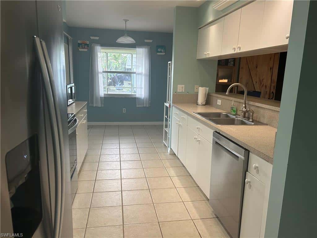 12341 Marlin Rd, Bokeelia, photo 9