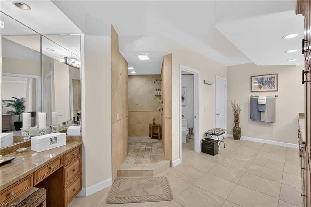 4041 Gulf Shore Blvd #1807, Naples, photo 22