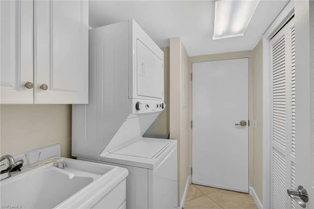 4041 Gulf Shore Blvd #1807, Naples, photo 35