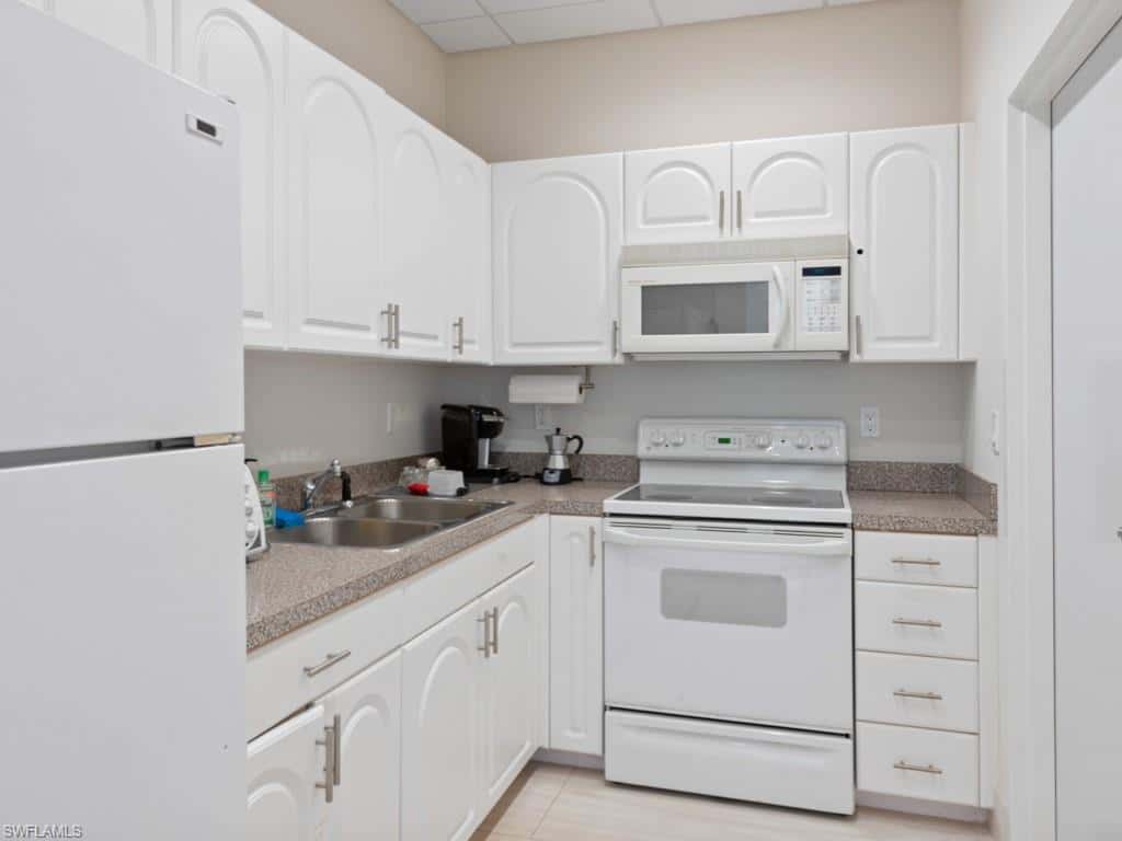180 Seaview Ct #706, Marco Island, photo 21