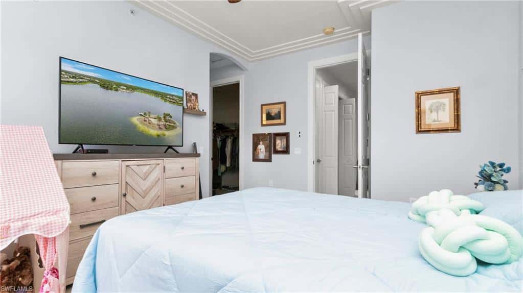 9080 Chula Vista St #10401, Naples, photo 24
