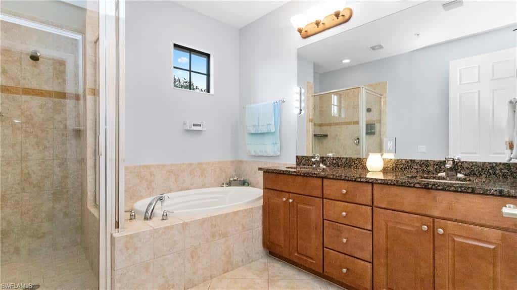 9080 Chula Vista St #10401, Naples, photo 25
