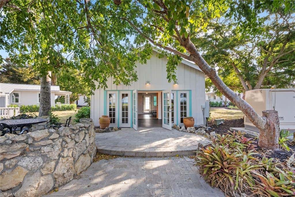 X Burgess Island, Bokeelia, photo 27
