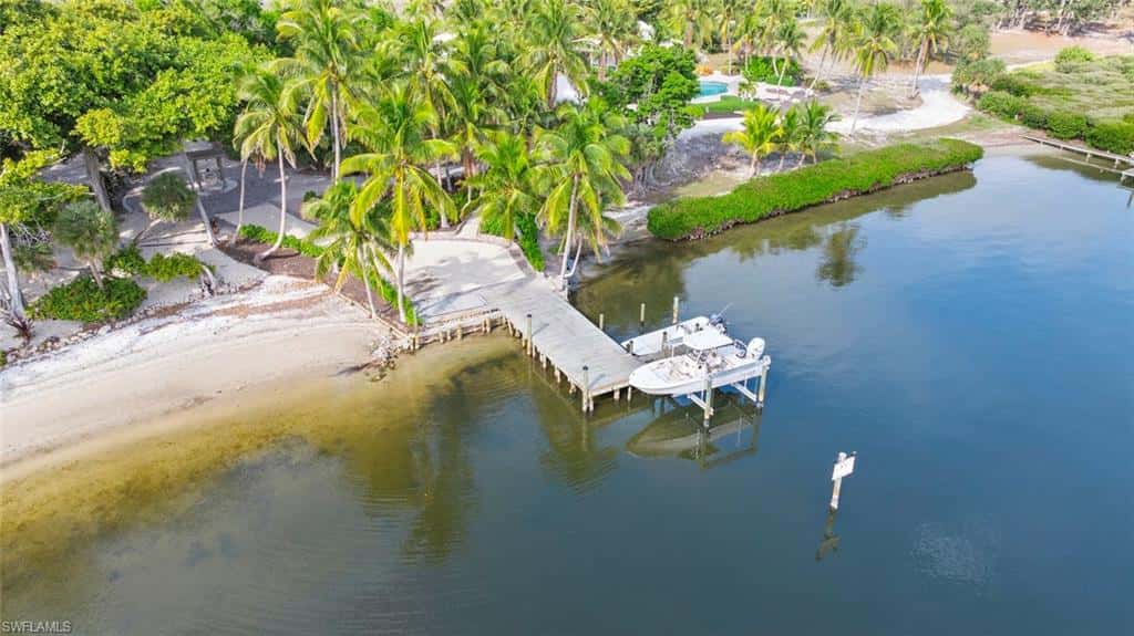 X Burgess Island, Bokeelia, photo 42