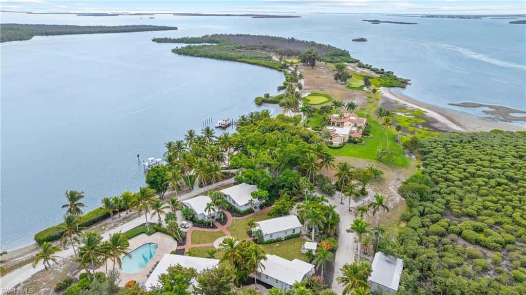 X Burgess Island, Bokeelia, photo 21