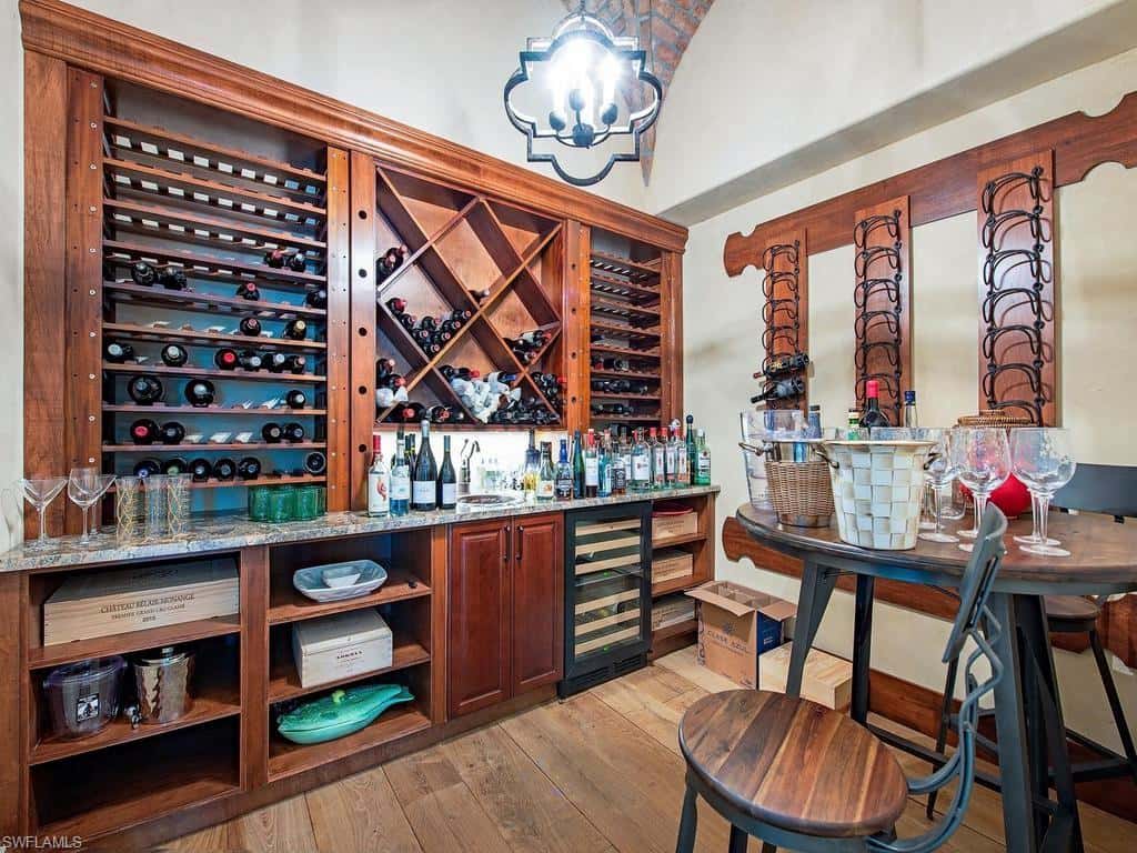 840 Admiralty Parade, Naples, photo 29