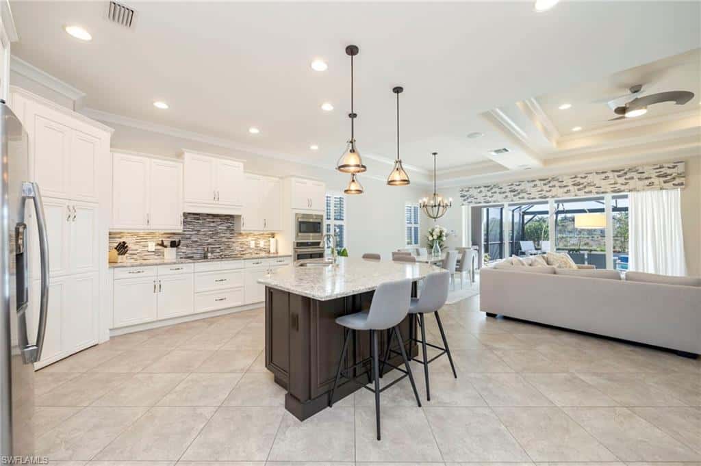 6466 Warwick Ave, Naples, photo 6