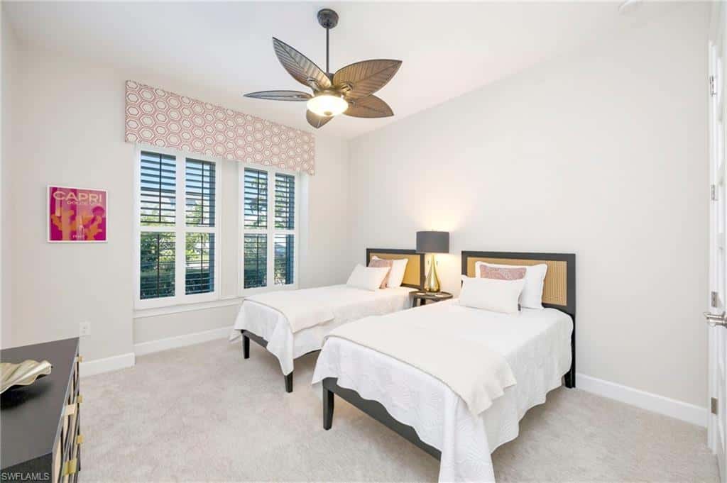 6466 Warwick Ave, Naples, photo 17