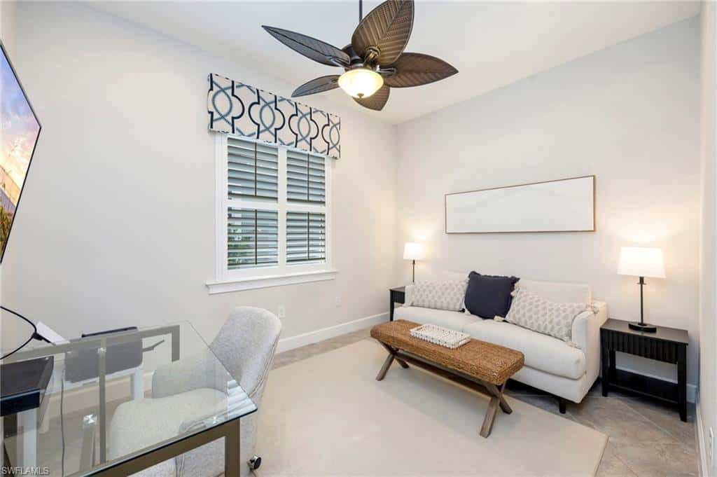 6466 Warwick Ave, Naples, photo 19
