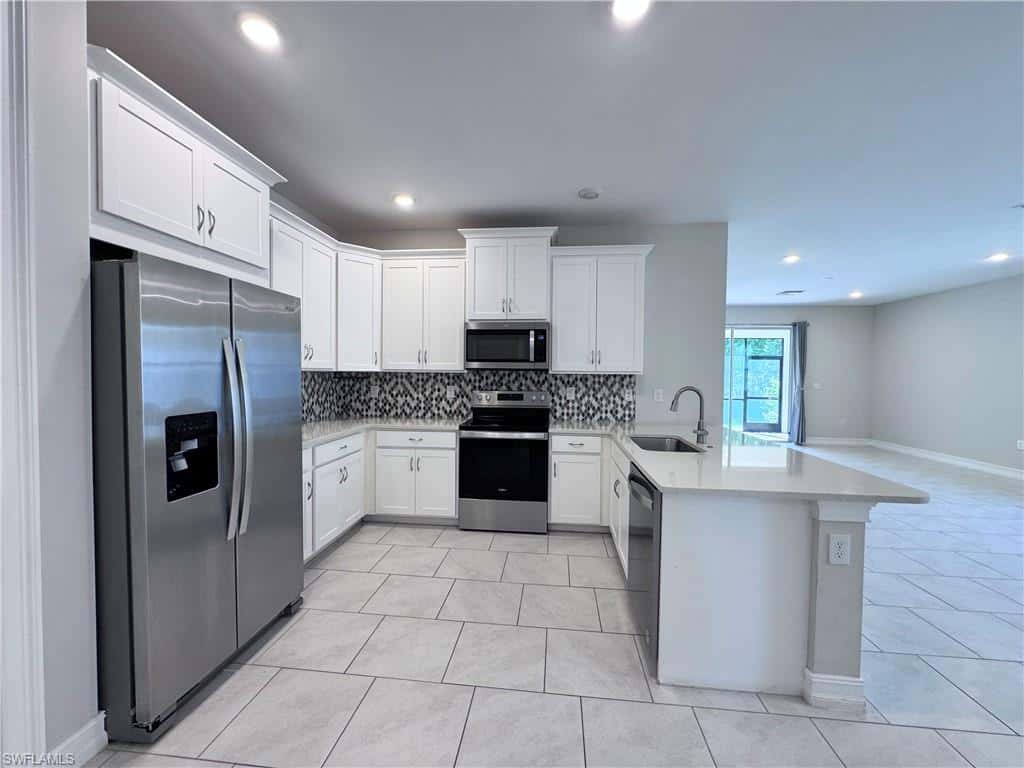 1073 Tranquil Brook Dr, Naples, photo 5
