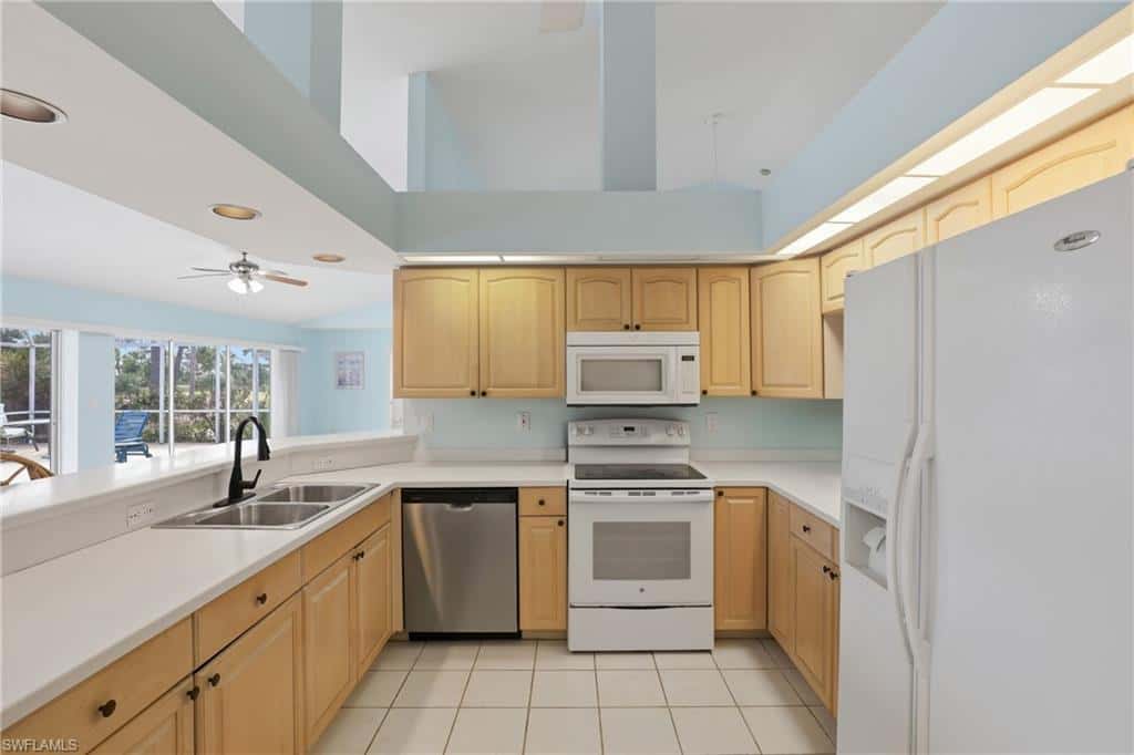 1022 18th Ter, Cape Coral, photo 7
