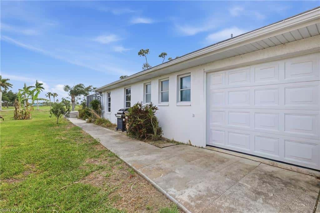1022 18th Ter, Cape Coral, photo 28