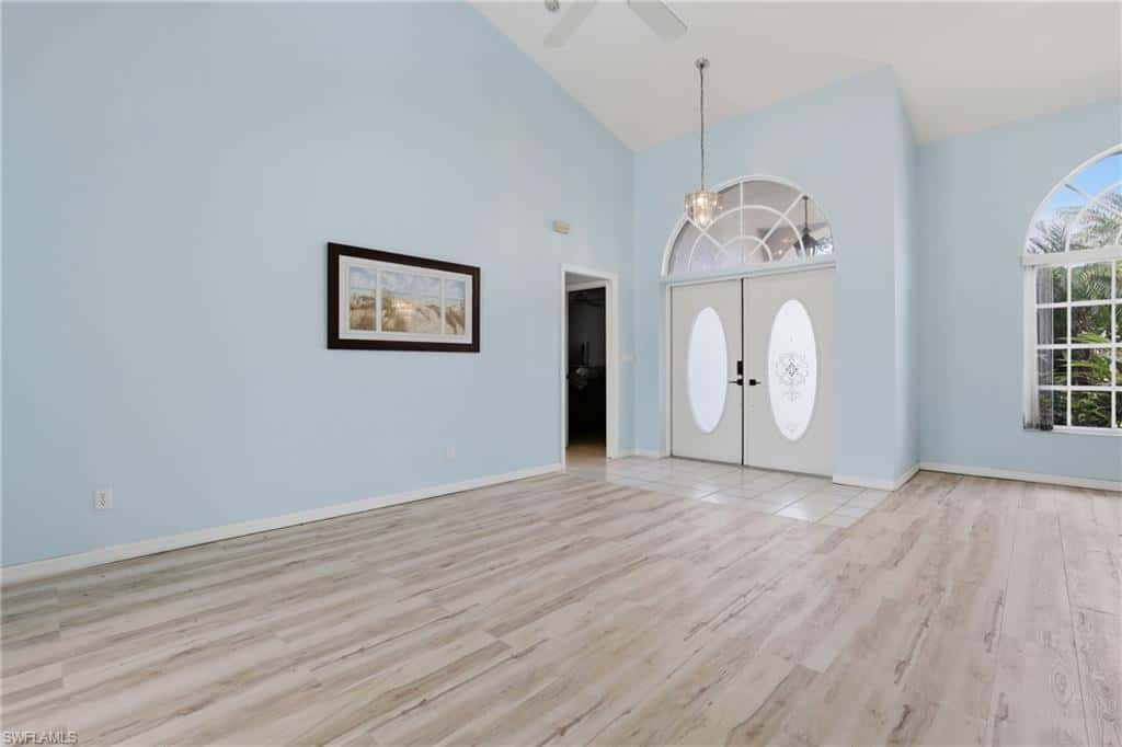 1022 18th Ter, Cape Coral, photo 5