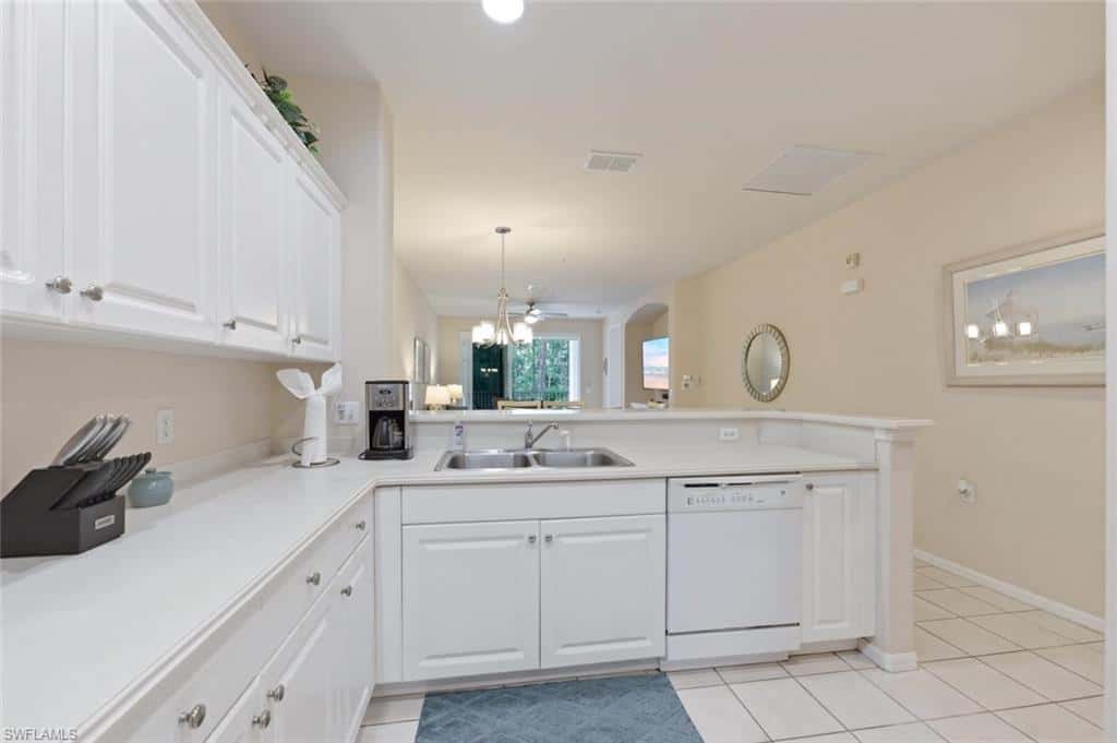4873 Hampshire Ct #104, Naples, photo 5