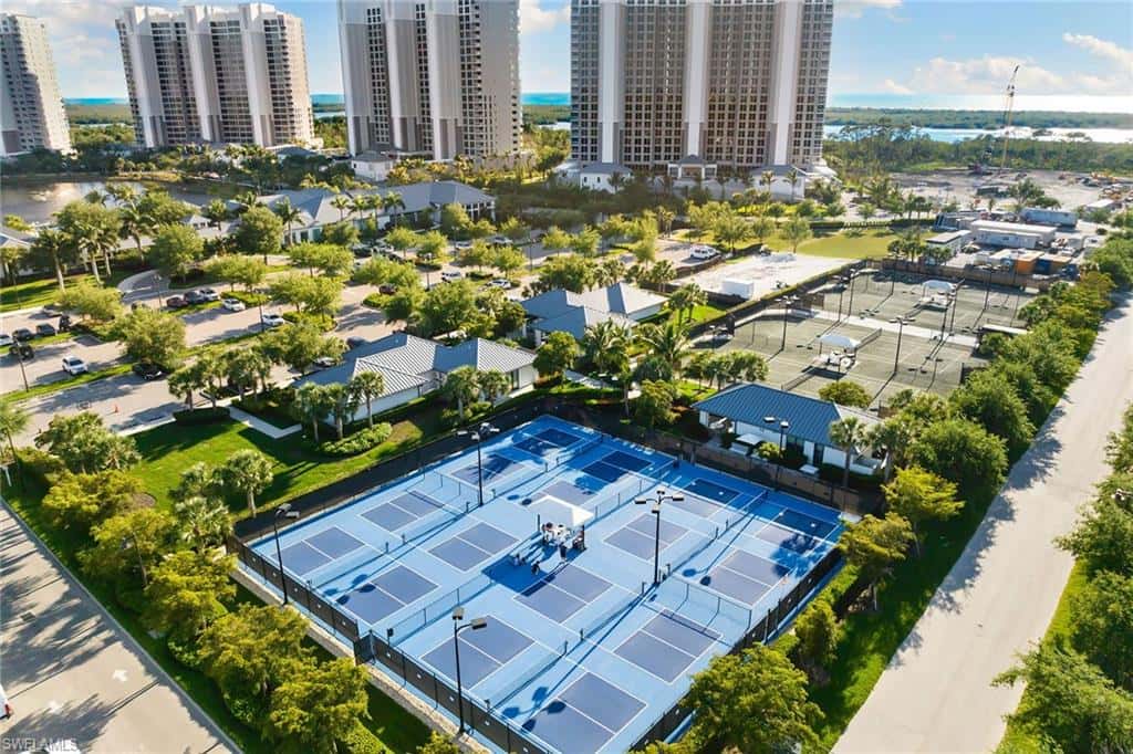 13915 Old Coast Rd #506, Naples, photo 37