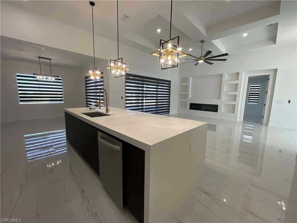 335 31st Pl, Cape Coral, photo 17
