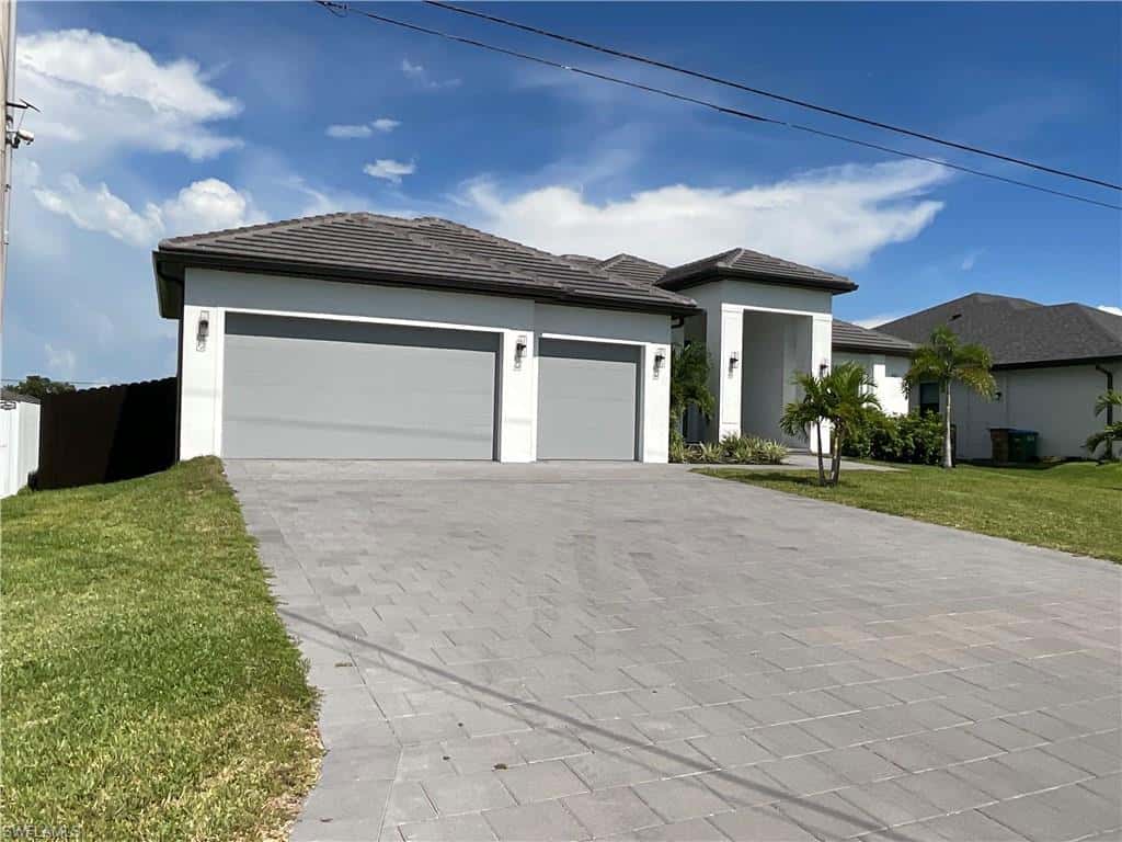 335 31st Pl, Cape Coral, photo 41