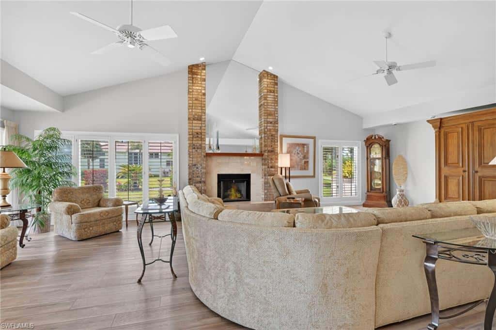 16031 Forest Oaks Dr, Fort Myers, photo 5