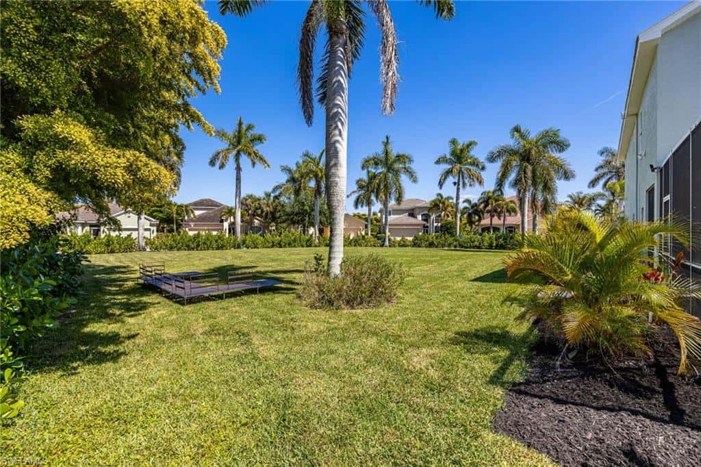 2513 Blackburn Cir, Cape Coral, photo 39