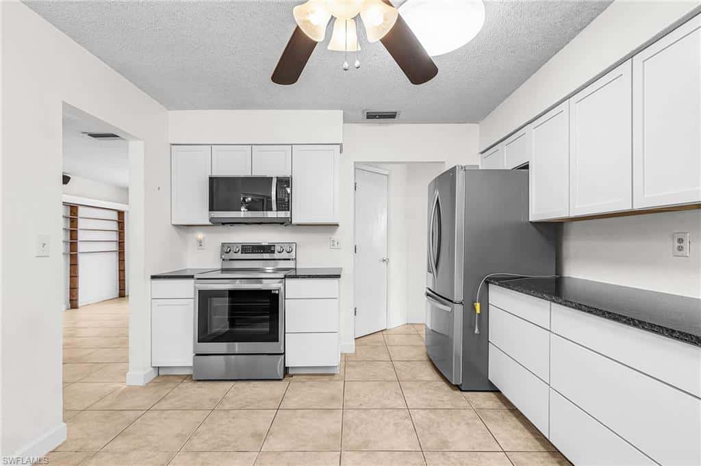 93 Glenmont Dr, North Fort Myers, photo 12