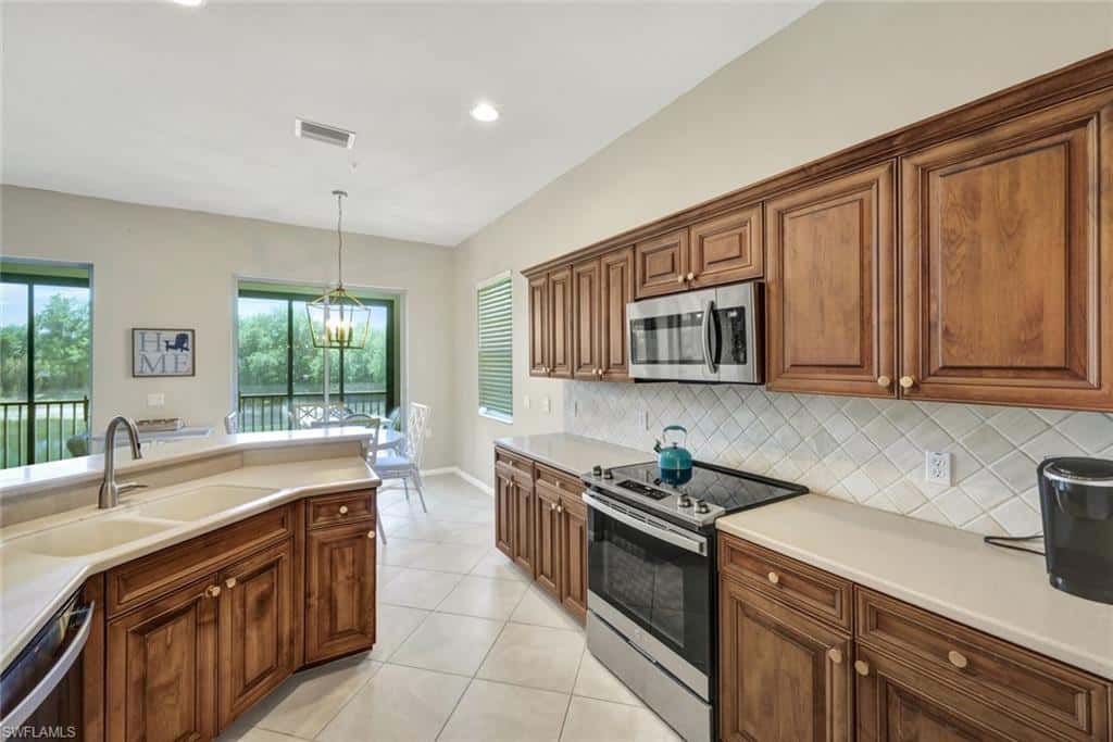 10060 Valiant Ct #202, Miromar Lakes, photo 19